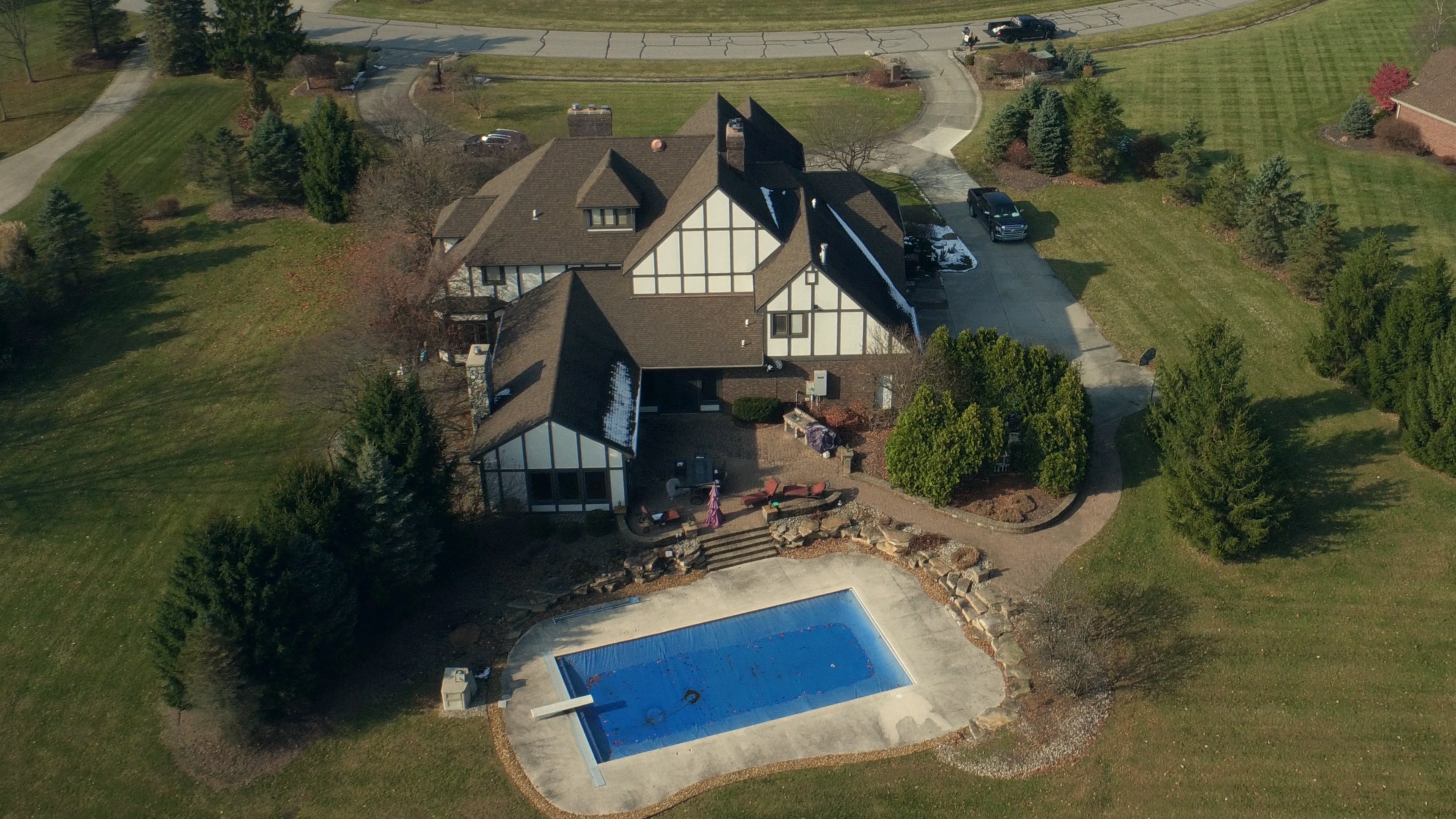 West Hamilton Estate Home on Post Rd.