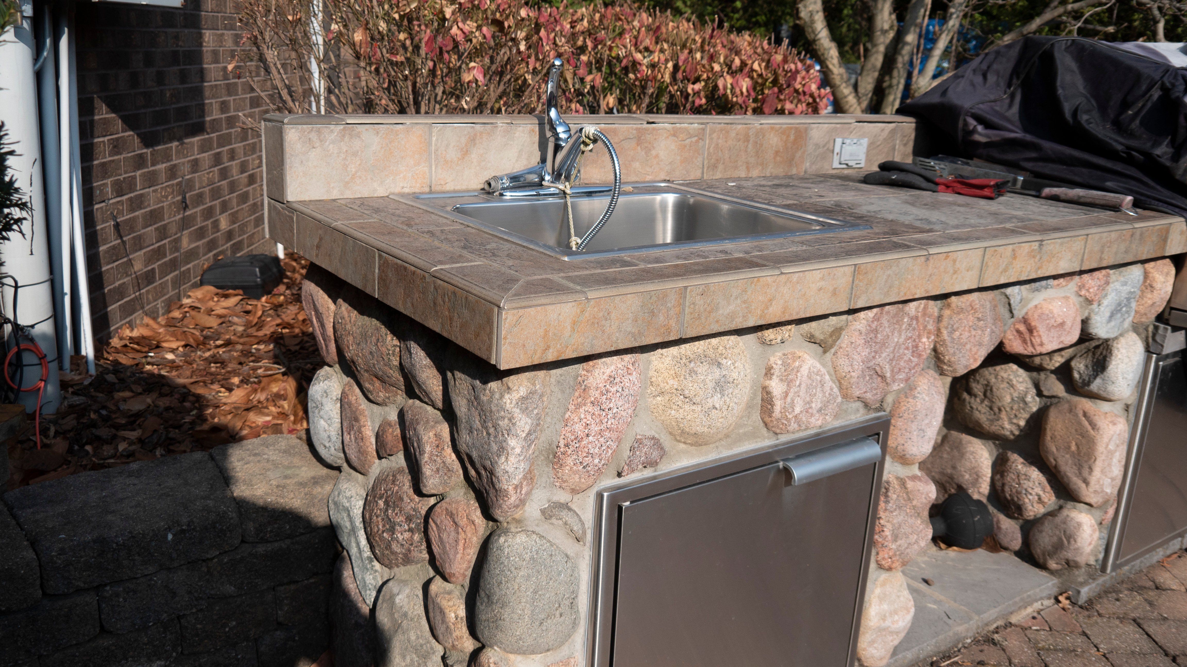 West Hamilton Estate Home on Post Rd.