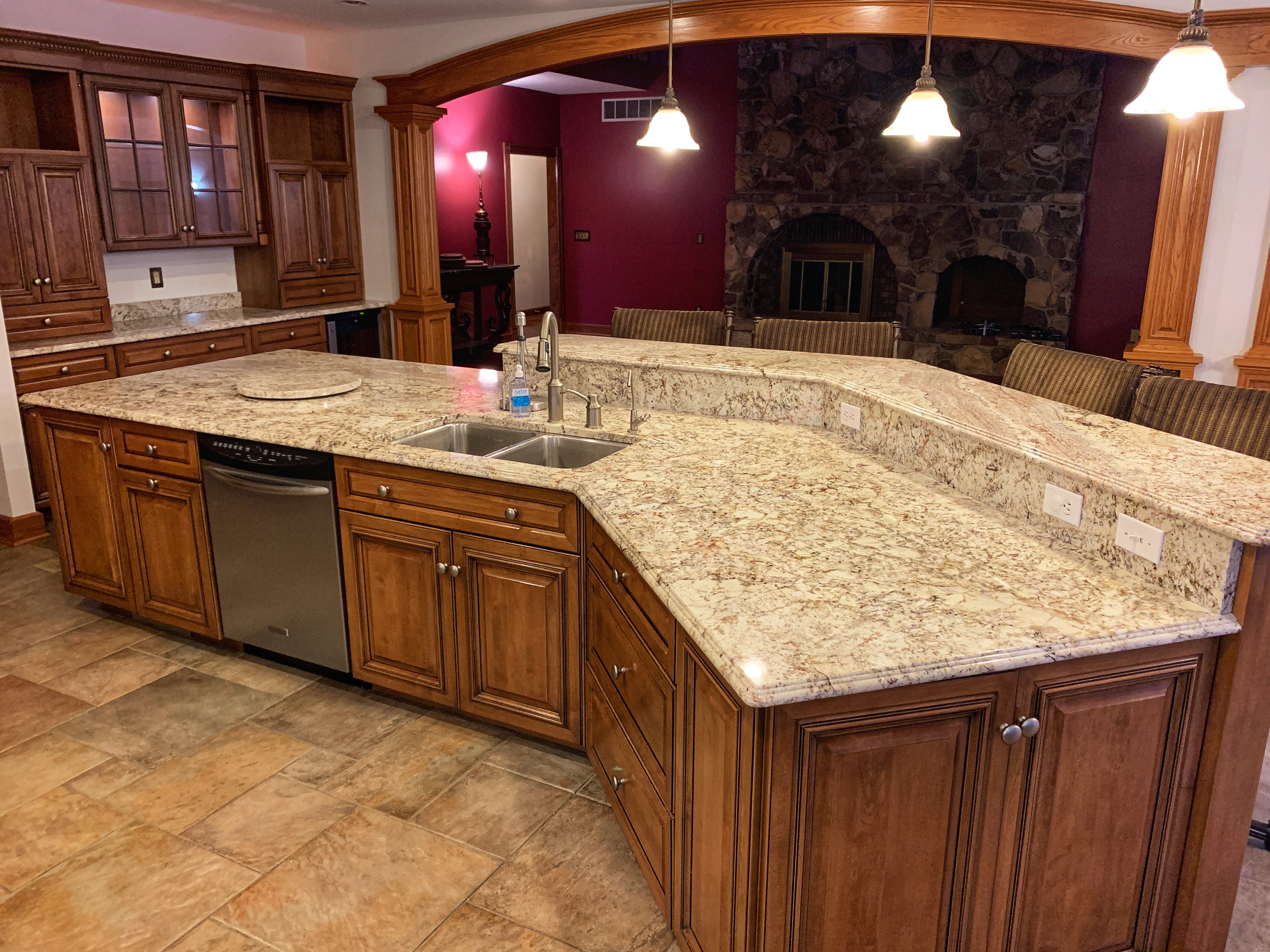 West Hamilton Estate Home on Post Rd.