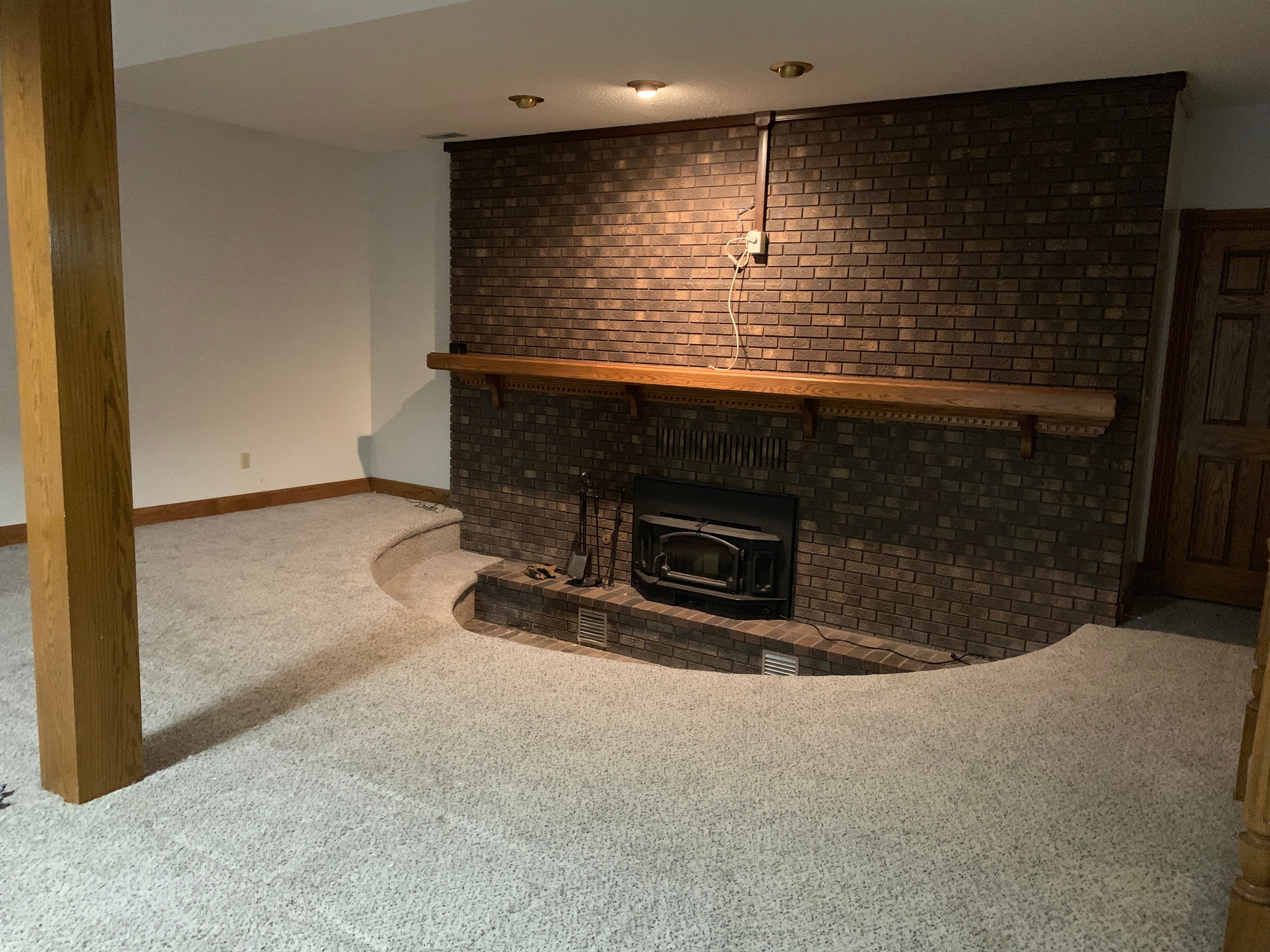 West Hamilton Estate Home on Post Rd.