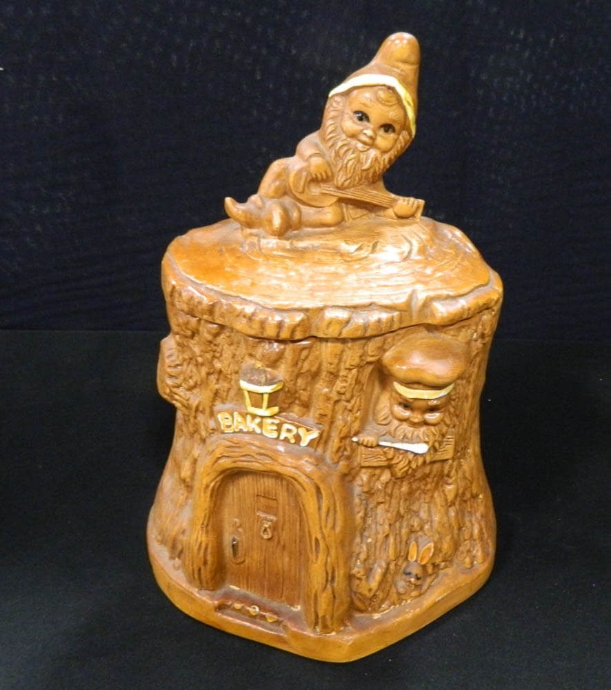 3/12 200+ Cookie Jar Collection Enid OK