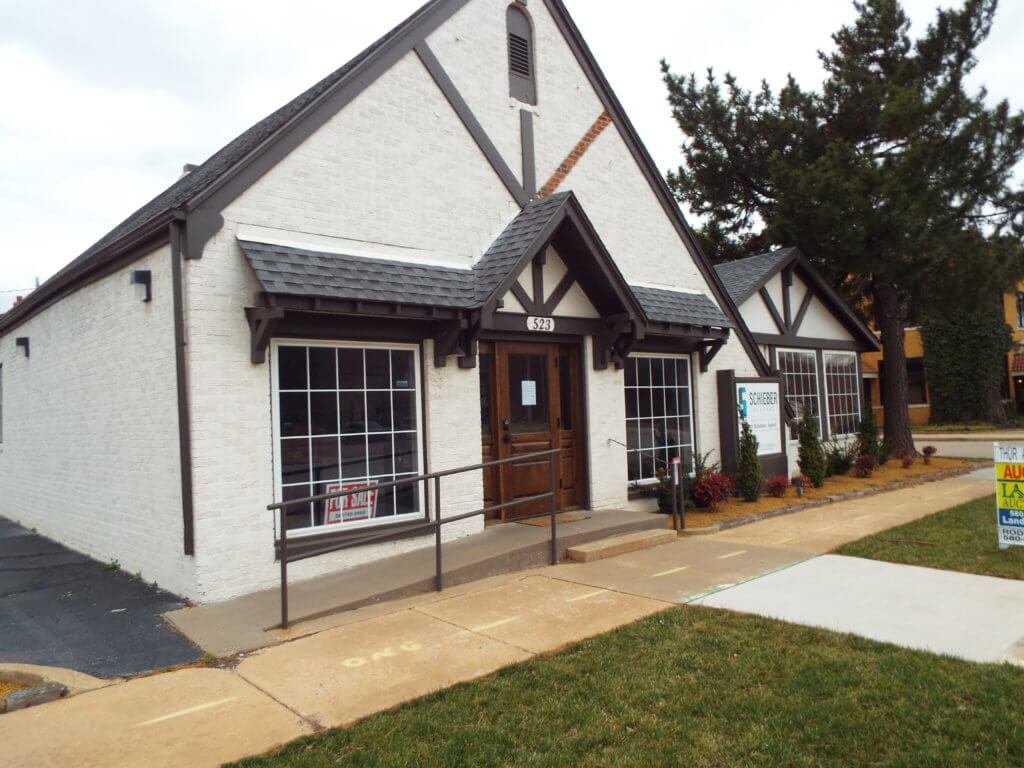 4/18 Commercial Office Building * Office Furniture- Enid OK