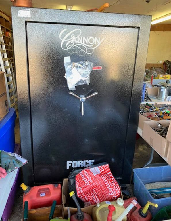 8/10 Dan Macdonald Estate Sale/Auction