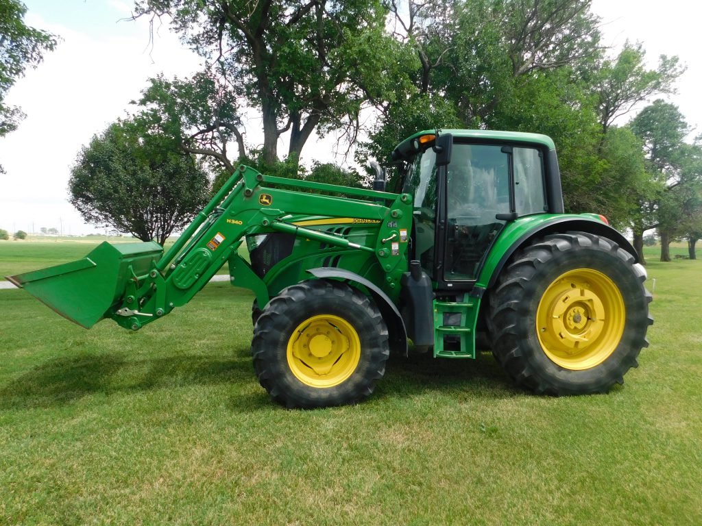 8/7 TRACTORS * COMBINES * TRUCKS *TRAILERS * SELF PROPELLED SPRAYER * PICKUPS