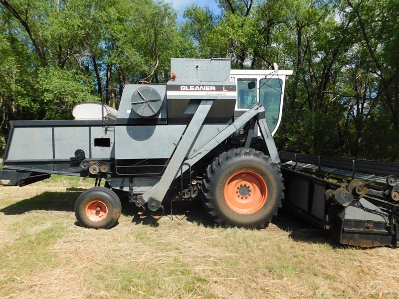 9/22 160± ACRES * WAYNOKA AREA * WOODS COUNTY, OKLAHOMA * CROPLAND * PASTURE COMBINES * TILLAGE EQUIPMENT