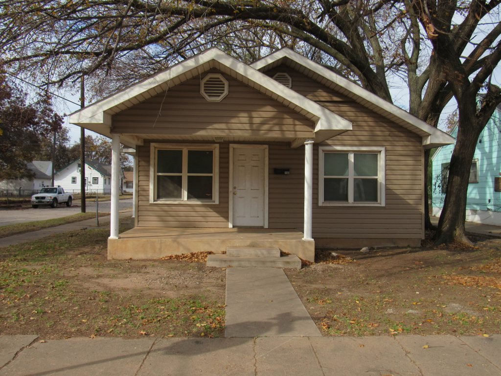 Tract 3: 702 N. Davis Enid, OK