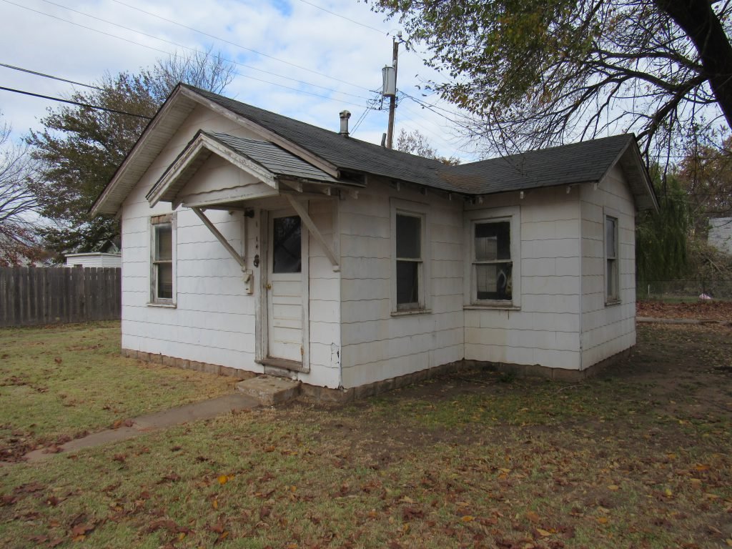 Tract 3: 702 N. Davis Enid, OK