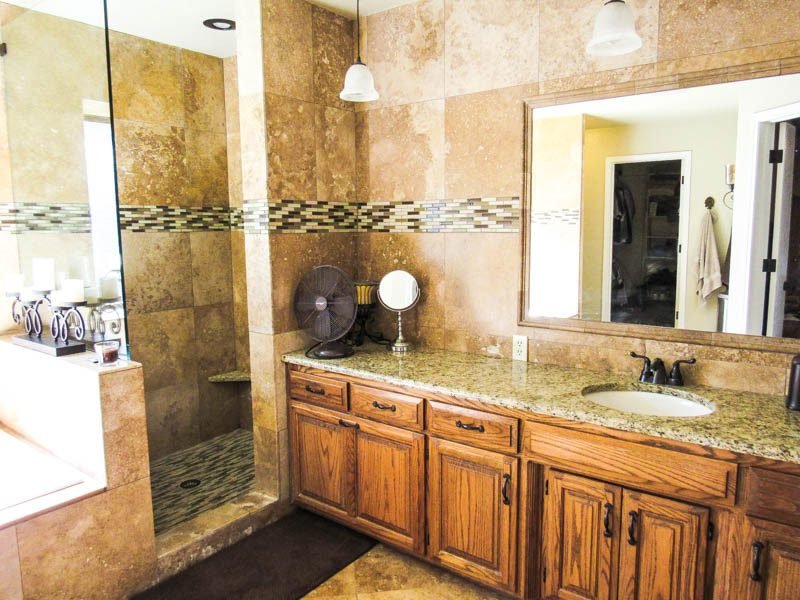 Tract 1: 4208 Country Club Dr. Enid, Ok.