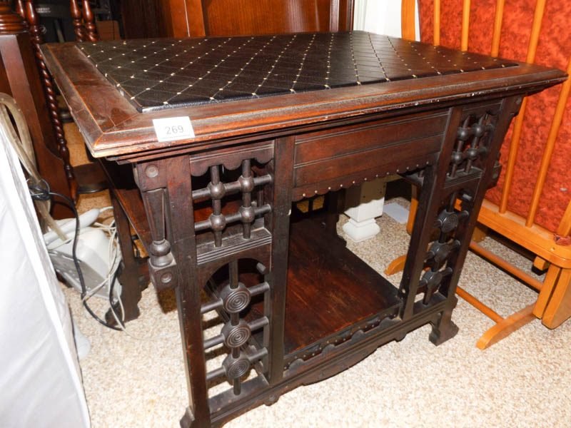 Photo 10
