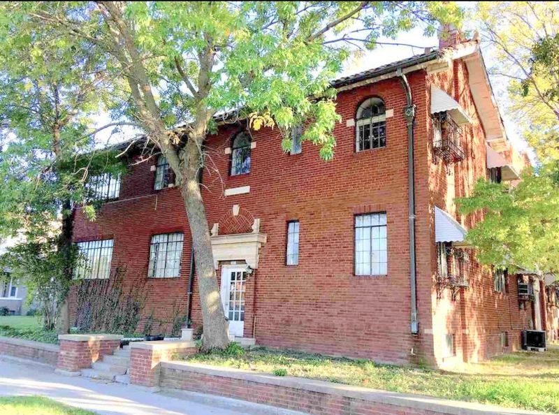 3/2 13 UNIT APARTMENT BLDG * ENID OKLAHOMA