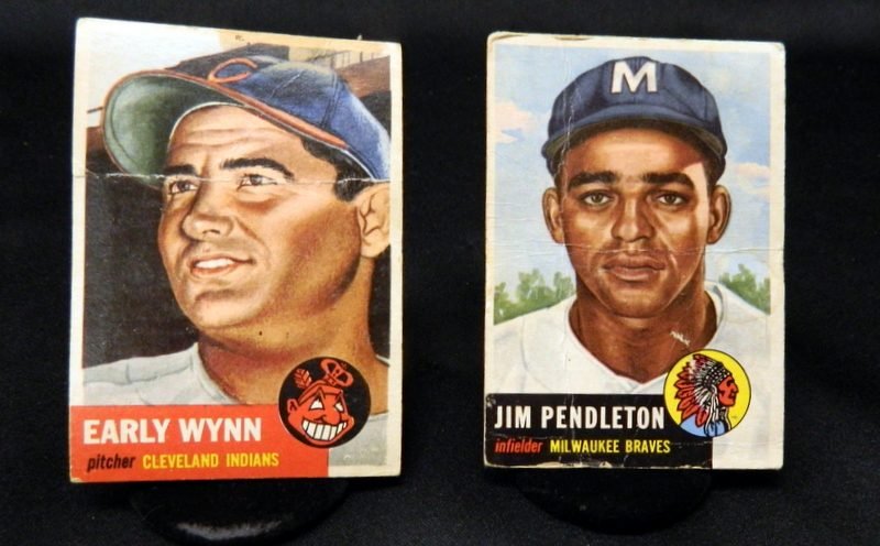 6/8 Sports Cards & Memorabilia - Team Buttons * Coins * Knives * Toy Guns