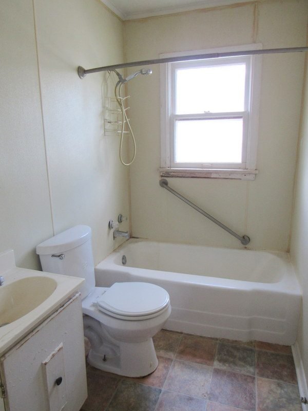 7/28 INVESTMENT PROPERTY * DUPLEX * CORNER LOT * ENID OK