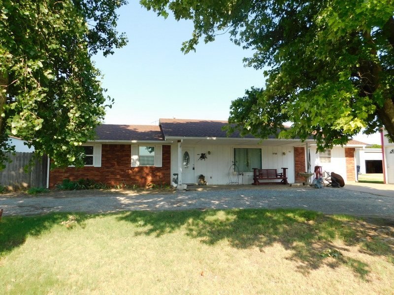8/9 NICE BRICK HOME * RINGWOOD, OK* 3-METAL SHOP BUILDINGS