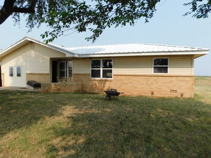 8/20 11.48± ACRES * HOME * SHOP BUILDINGS * CATTLE PENS * PASTURE ORIENTA/FAIRVIEW AREA