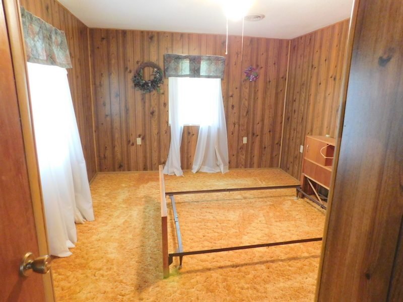 9/16 BRICK HOME * SHOP BUILDING * ACREAGE * CARMEN, OKLAHOMA * ALFALFA COUNTY