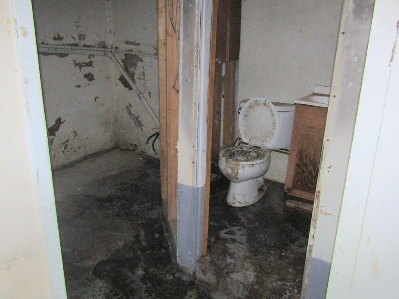 Property #1 559 E OAK AVE * ENID OK * 2 BED 2 BATH