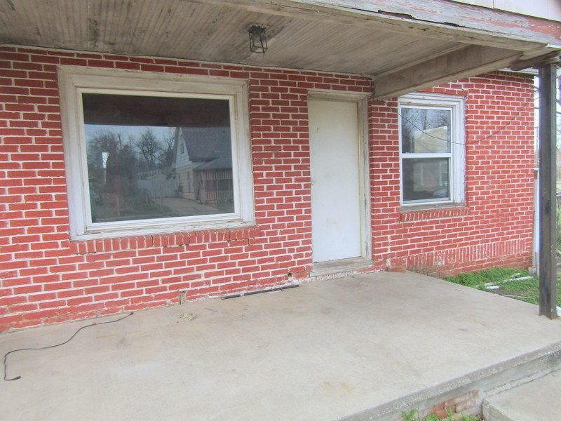 Property #1 559 E OAK AVE * ENID OK * 2 BED 2 BATH