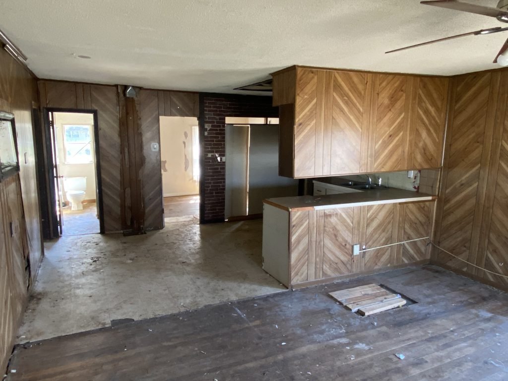 Property #2 337 E OLIVE OAK AVE * ENID OK * 2 BED 1 BATH