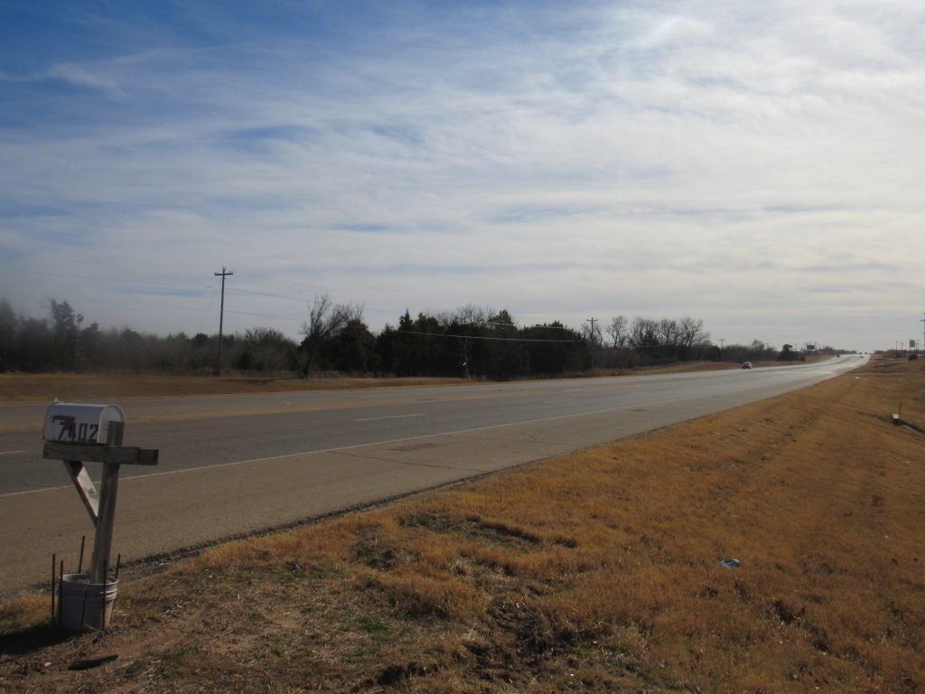 1/14 2.81± ACRES * SHOP/1500 SQ.FT. * COMMERCIAL PROPERTY * HWY FRONTAGE * TRAILERS * FIREWORKS STANDS * STILLWATER OKLAHOMA