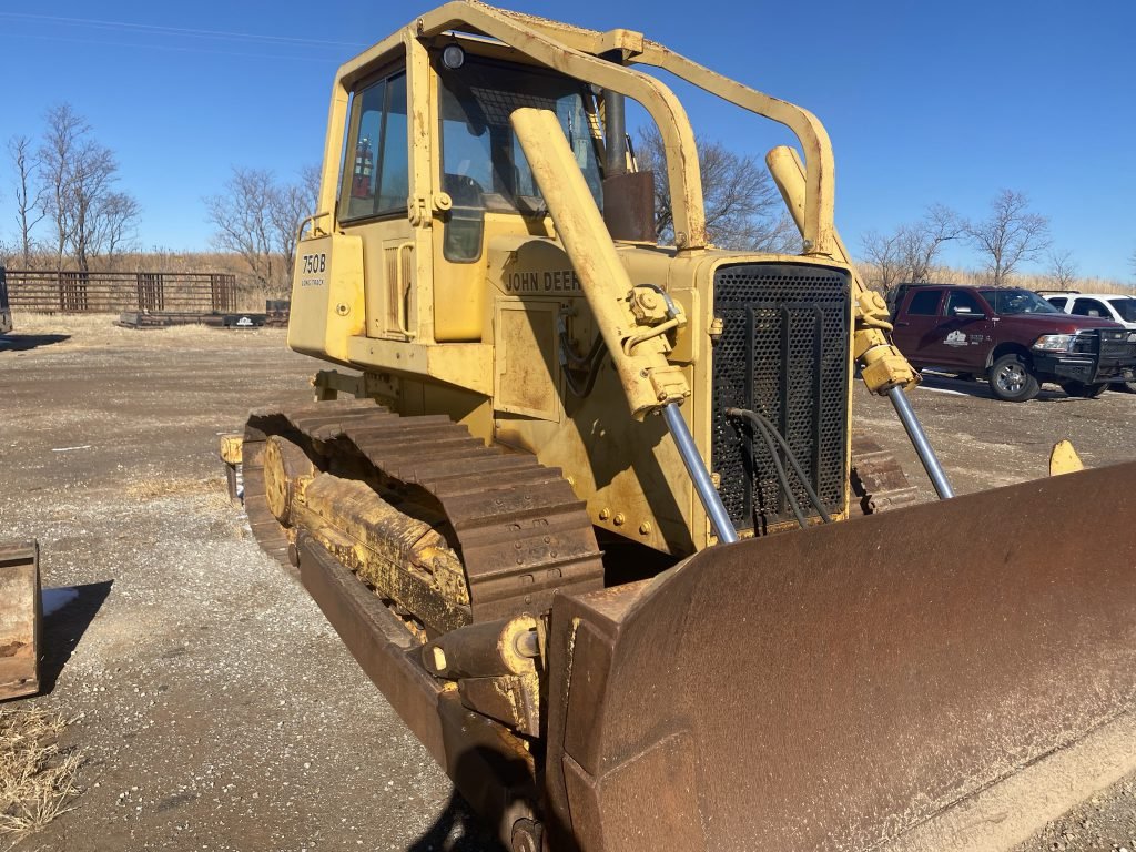 4/25 Dozer, Skid Steer, Backhoe, Tractor, Trailers, Deer Blinds, Pipe, Tanks, Mower
