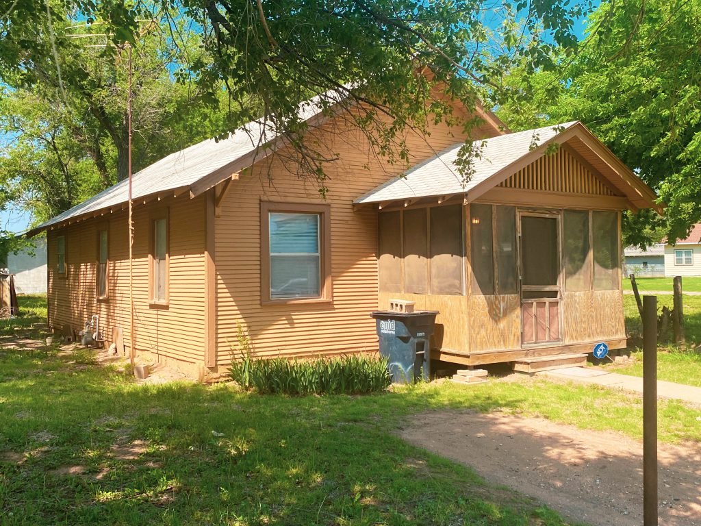 Lot 1: 122 E York Ave Enid, Oklahoma