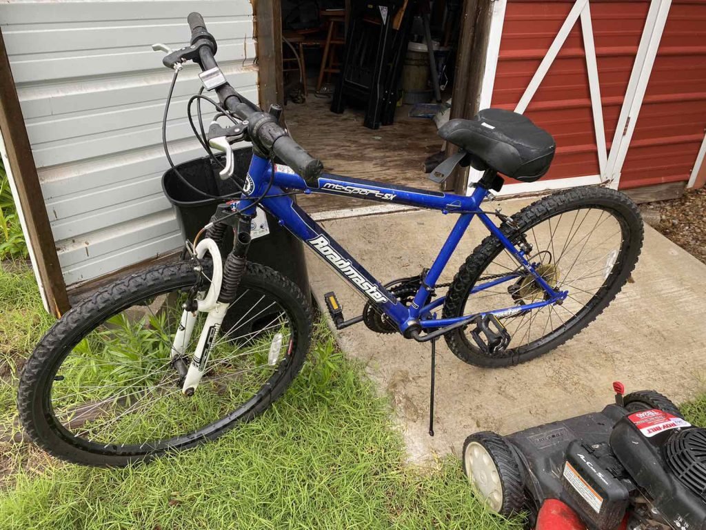 6/20 2019 FORD ESCAPE * FURNITURE * TOOLS * HOUSEHOLD GOODS * HOT TUB