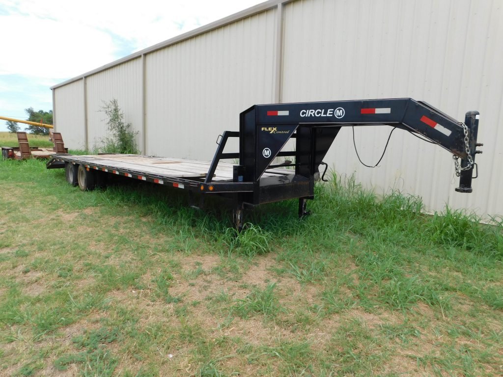 8/4 Tractors – Combines – Trucks – Wheel Loader – Skid Steer – Tillage – Hyd Chute – Hay Equip – Tools – Vehicles – Overhead Bins – Trailers