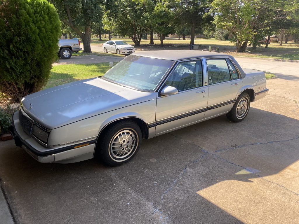 8/7 1990 Buick - Mowers- Furniture – Tools – Ladders – Sewing Machine – Freezers – Yard Tools – Vietnamese Media – Lamps – Figurines – Dishes