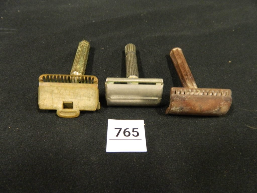 8/23 Firetrucks – Wood Décor – Fishing Lures – Folding Knives - Glassware – Furniture – Vintage – Quilts – Motorcycle - Parts