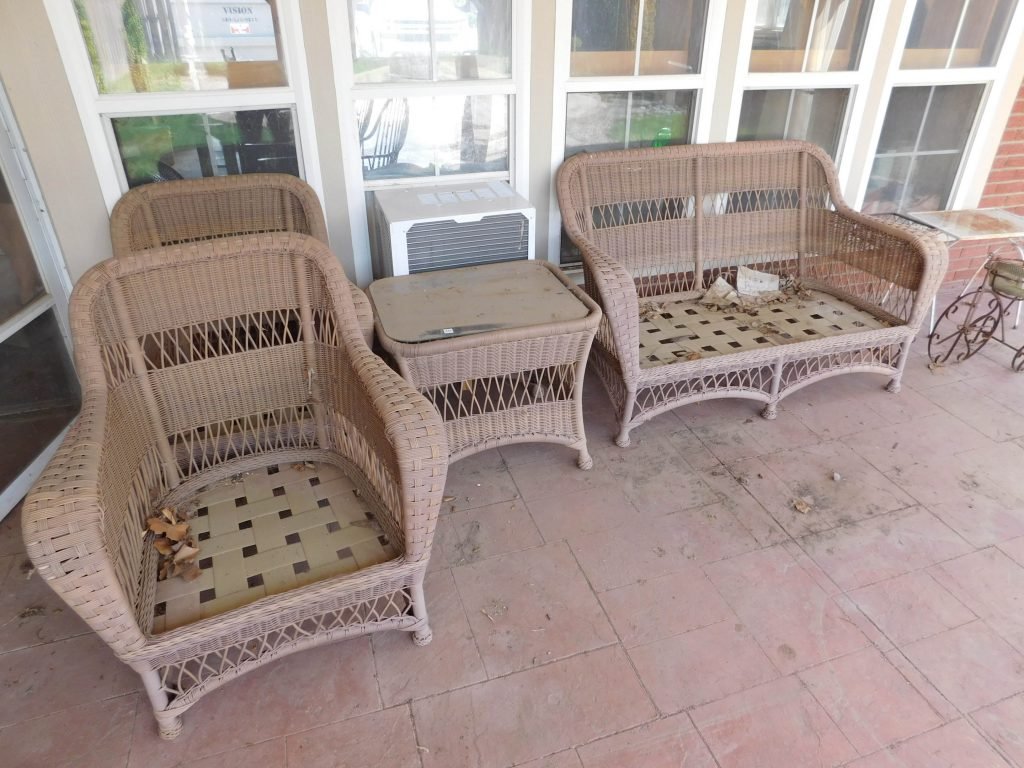 9/20 GRAND PIANO * GRANDFATHER CLOCK * FURNITURE * DÉCOR * KITCHENWARE * MOWER