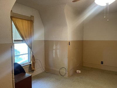 Photo 33