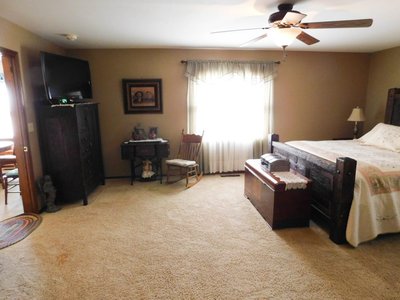 Photo 48