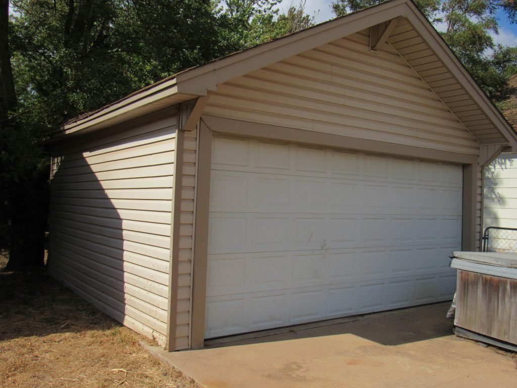 Tract 6: 639 E. Maple Enid, Oklahoma & Tract 8: 305 E. Indiana Enid, Oklahoma
