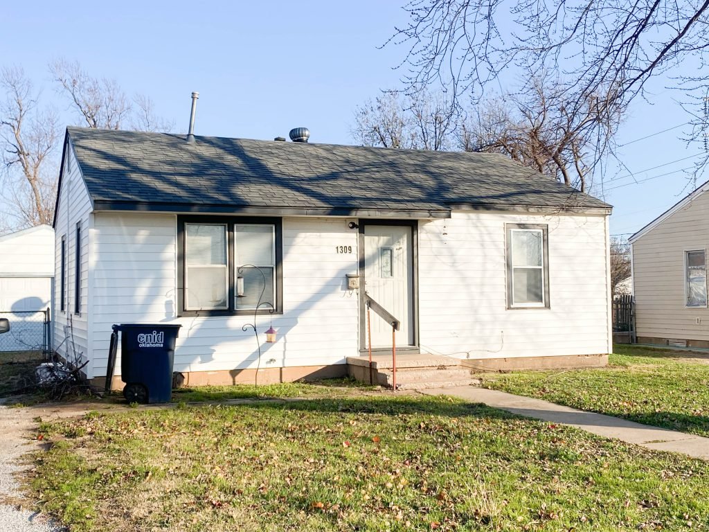 1/3 INCOME PRODUCING PROPERTY * 2 BED 1 BATH HOME