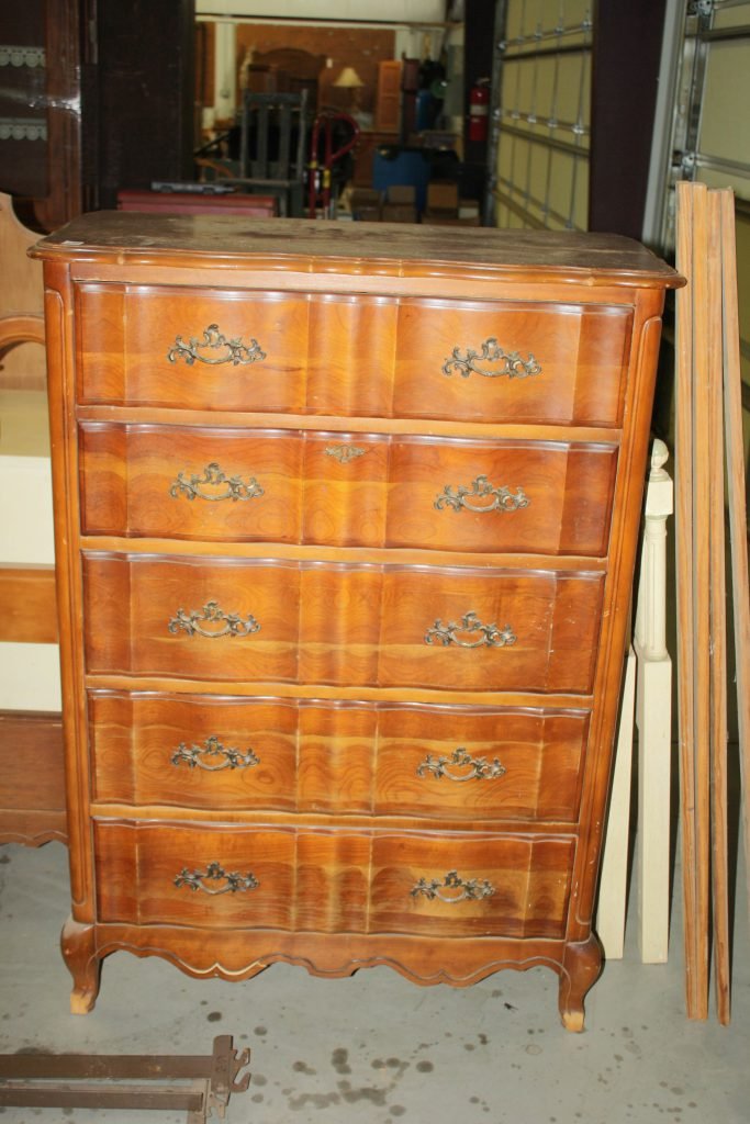 3/27 Furniture – Vintage – Freezers – Tools – Quilts – Electronics – Refrigerators – Kitchenware – Household – Jewelry – Ammo