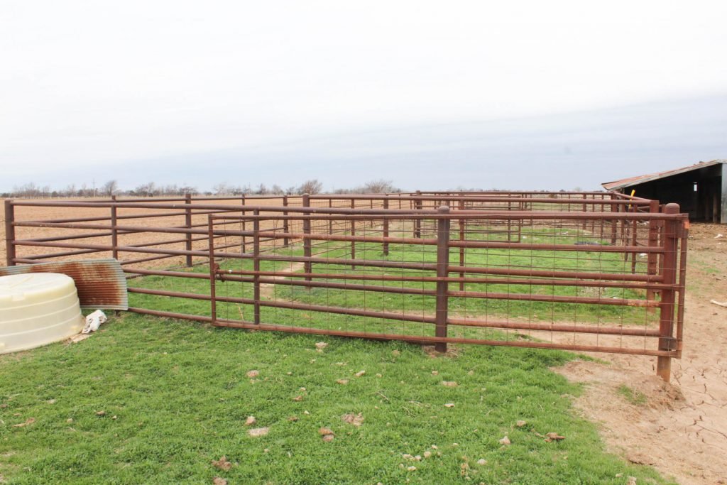 3/30 158± ACRES* KINGFISHER COUNTY * BLACKTOP FRONTAGE GRASS * CROPLAND