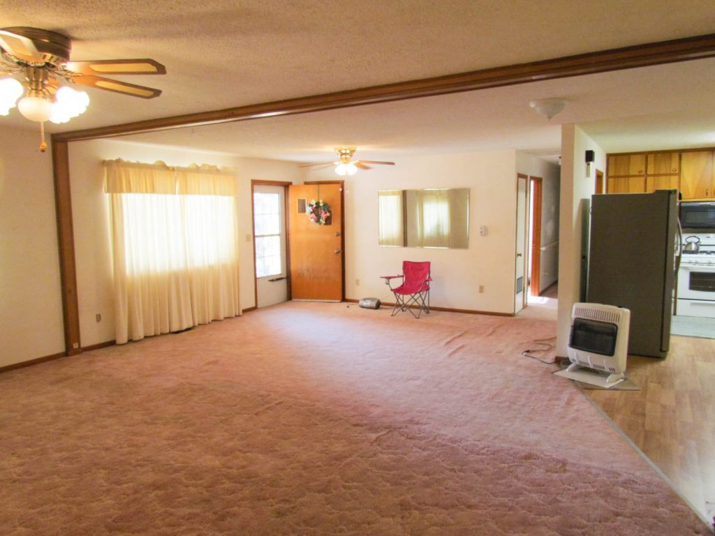 203 N 3rd St Carmen OK