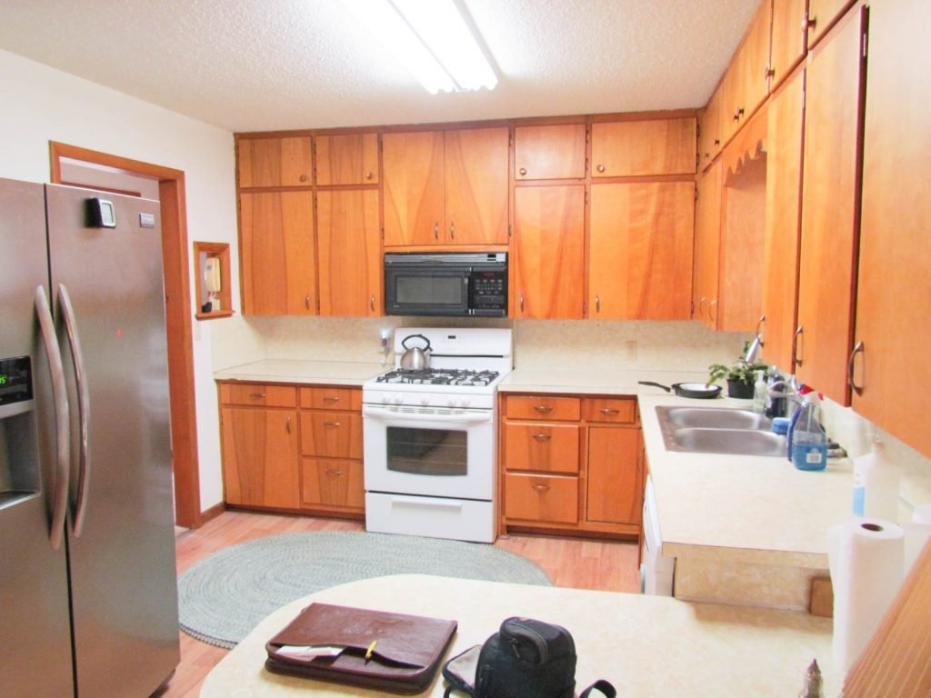 203 N 3rd St Carmen OK