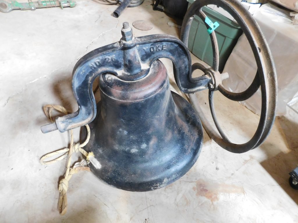 5/17 Furniture – Grain Scales – Tools – Décor – Bell – Antiques – Speakers – Champlin Cans