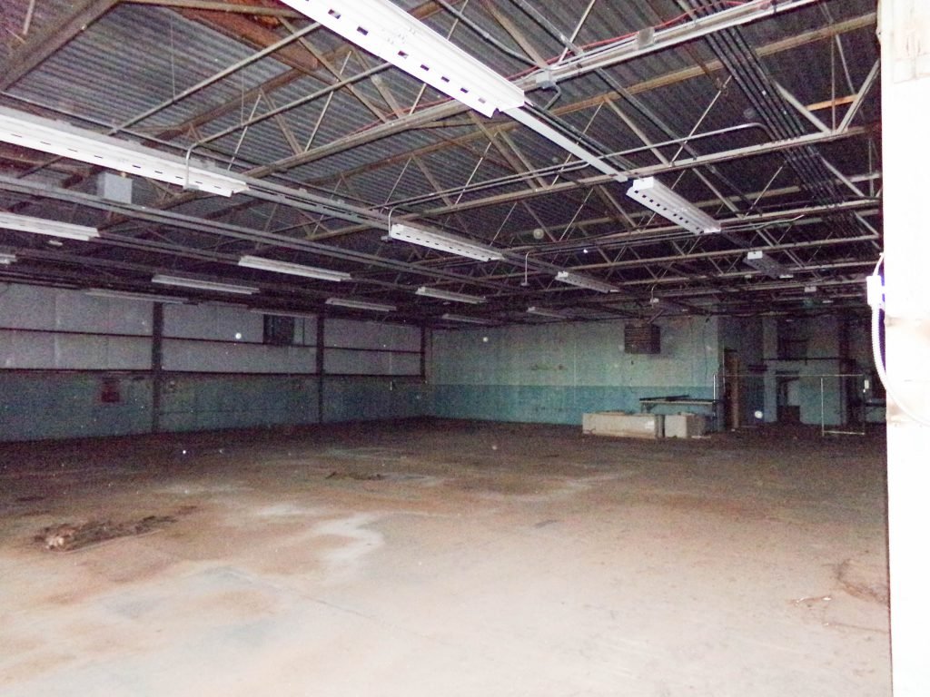 8/29 LARGE COMMERCIAL BUILDINGS, HIGH TRAFFIC AREA, ENID OK