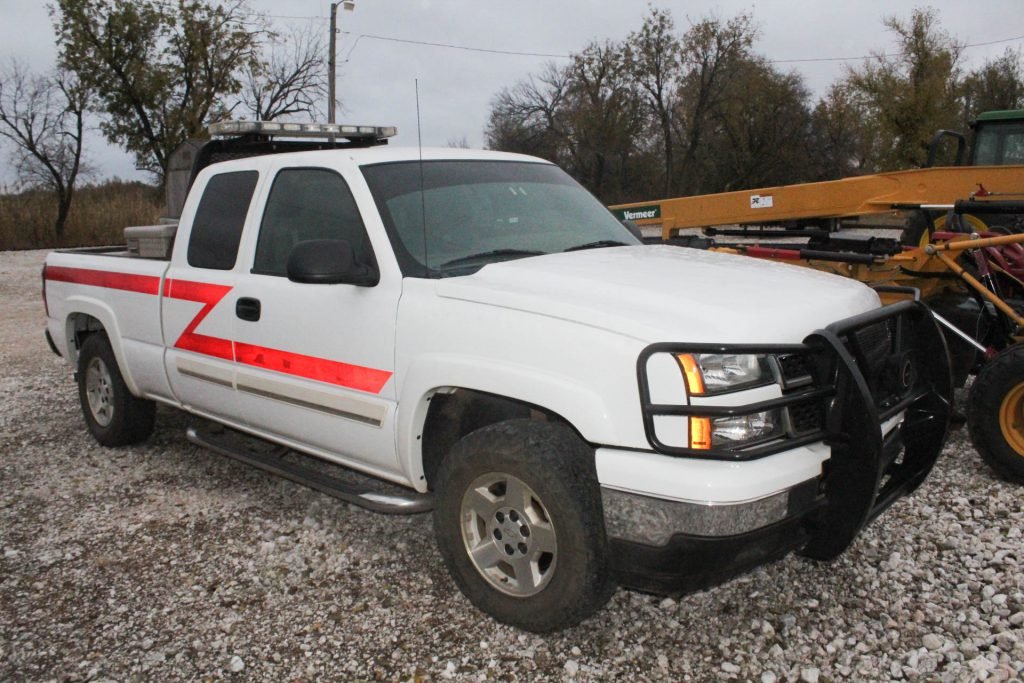 12/11 Roll Off Truck - Forklift - Feed Pick ups - Pipe - Trailers - Tractors - Mowers