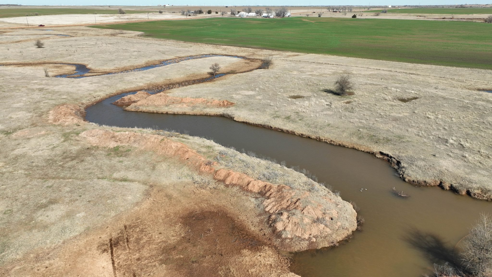 4/2 560± ACRES * 5± ACRES & HOME * 10± ACRES & HOME * MACHINE SHOP * ROUND TOP * BARN CROPLAND * GRASS PASTURE * PONDS * HUNTING * CREEK * KINGFISHER COUNTY OKLAHOMA Offered in 8 Tracts