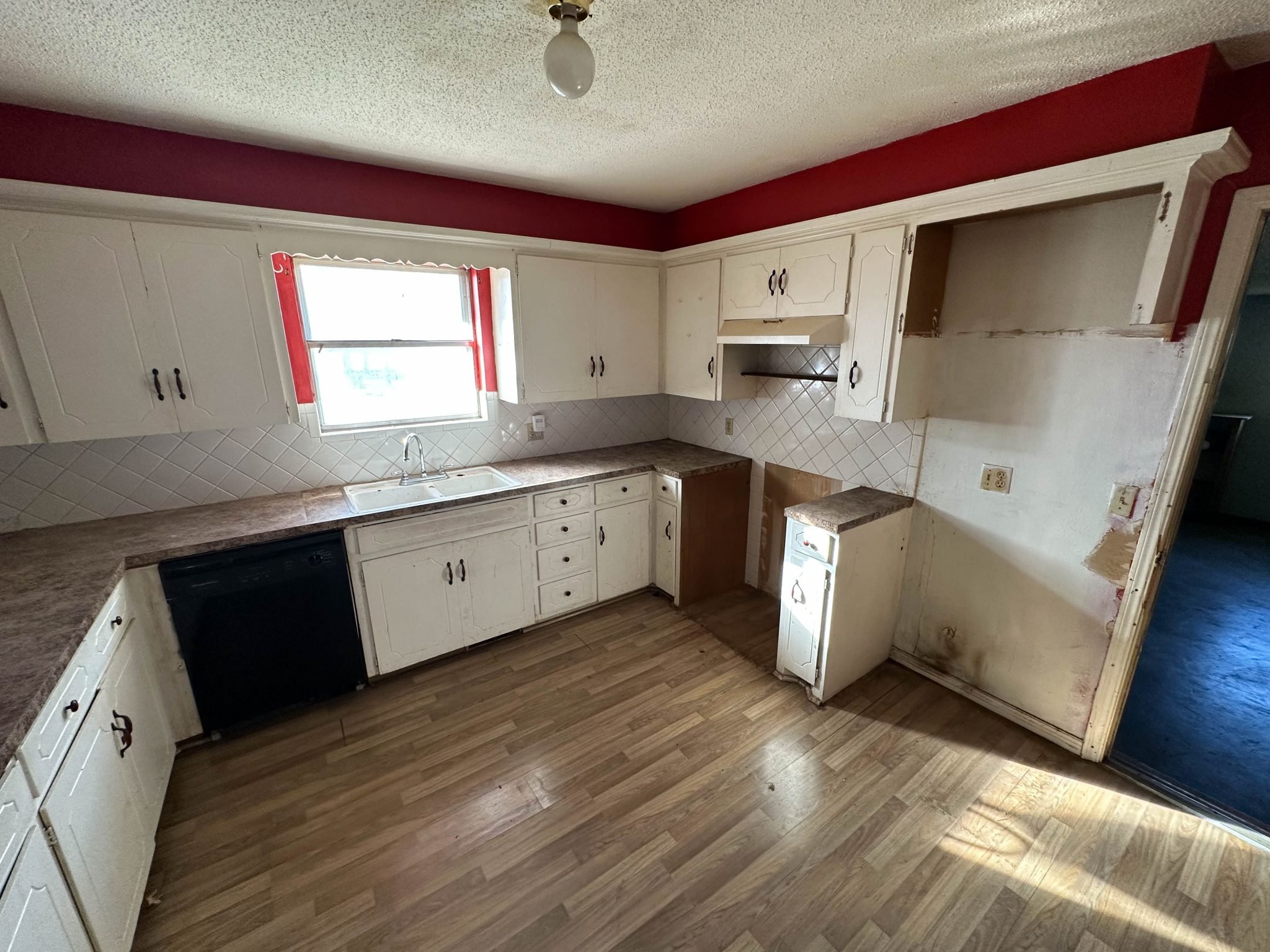 Lot 1: 516 N Main St Aline Ok 73716