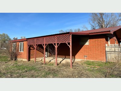 Lot 1: 516 N Main St Aline Ok 73716