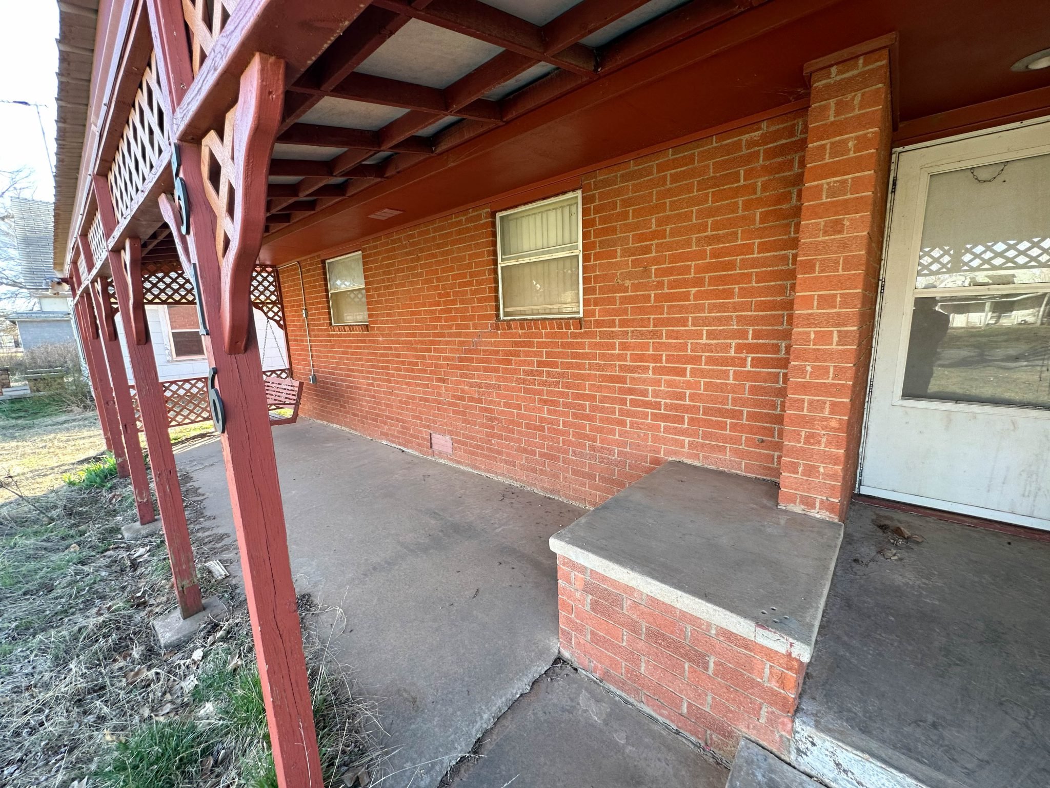 Lot 1: 516 N Main St Aline Ok 73716