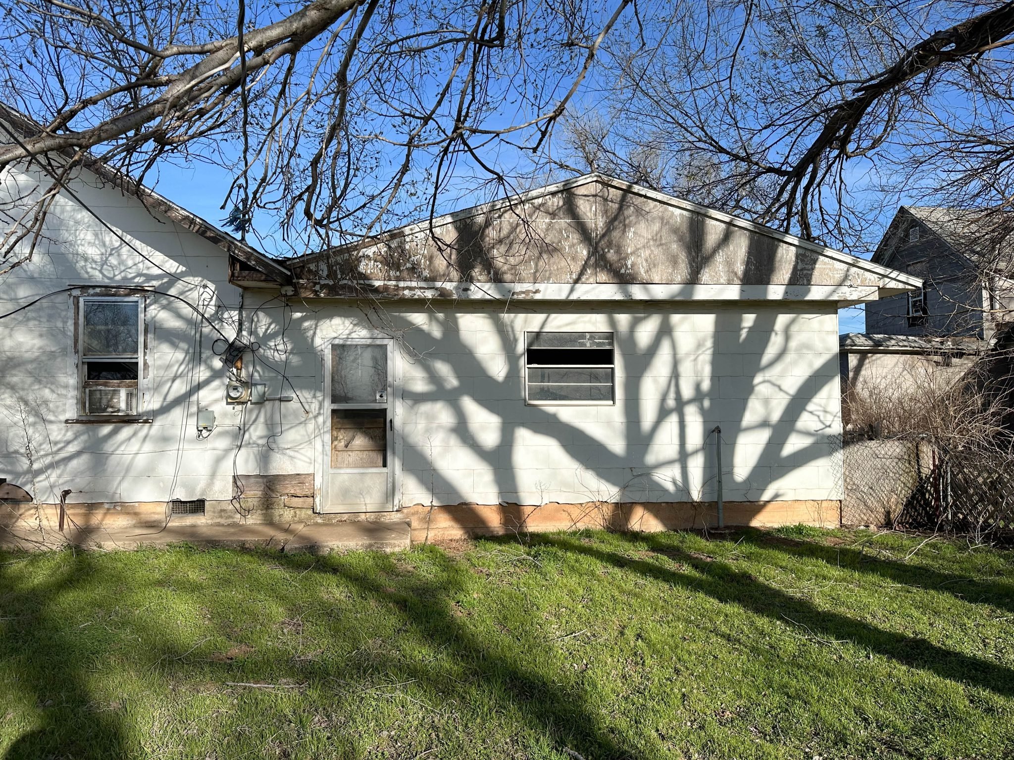 Lot 2: 512 N Main & 502 N Main St Aline, Ok 73716