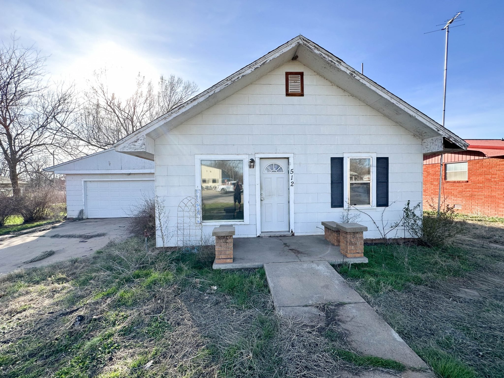 Lot 2: 512 N Main & 502 N Main St Aline, Ok 73716