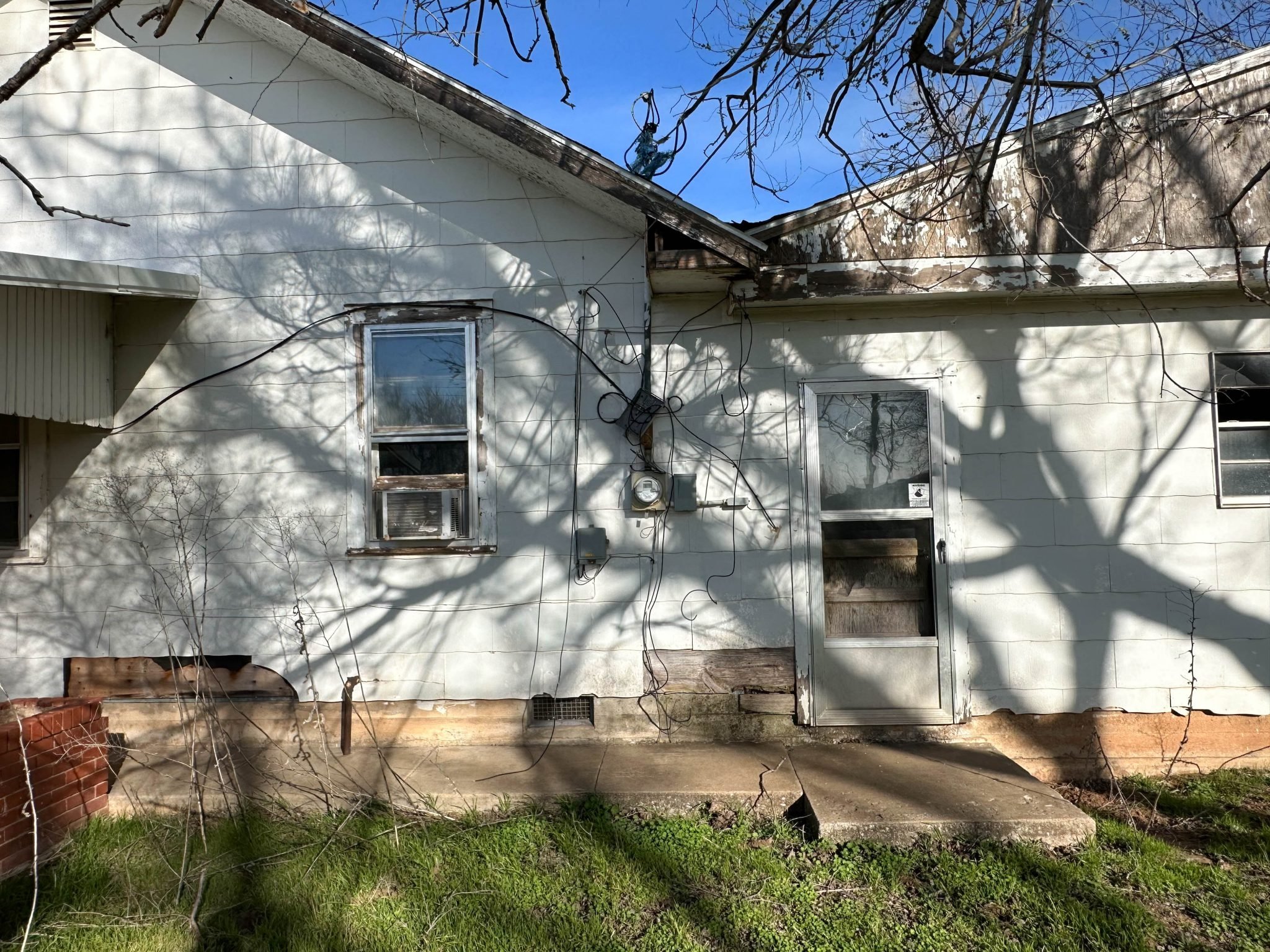 Lot 2: 512 N Main & 502 N Main St Aline, Ok 73716