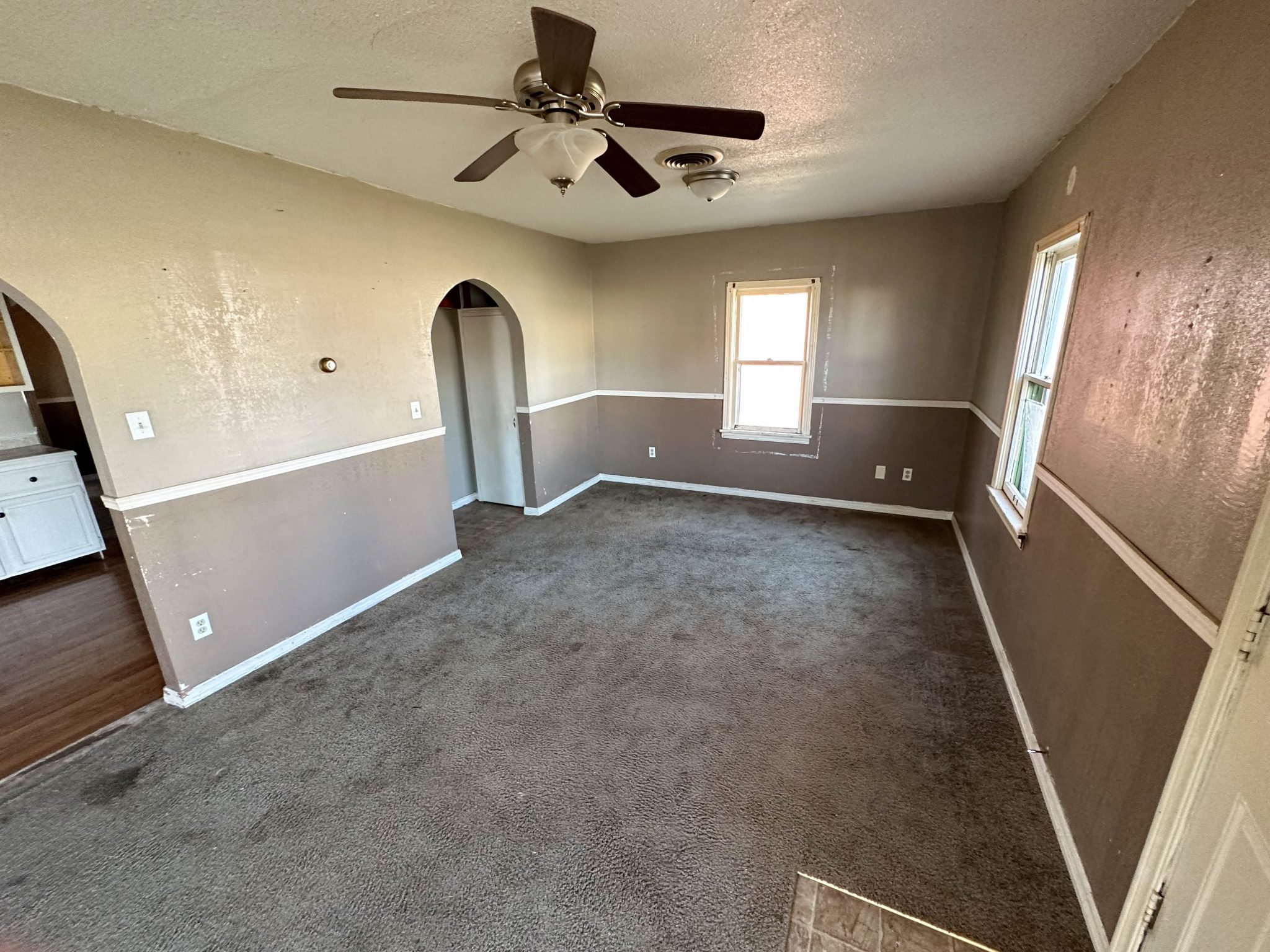 Lot 2: 512 N Main & 502 N Main St Aline, Ok 73716