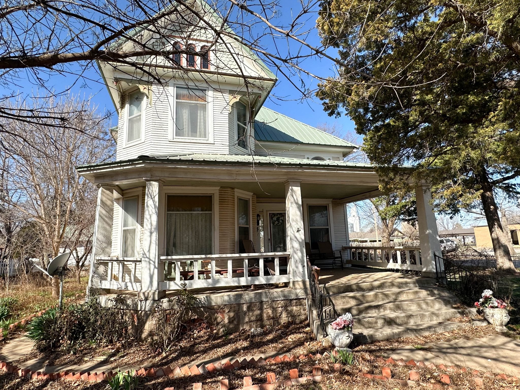 501 S Grand, Cherokee Ok